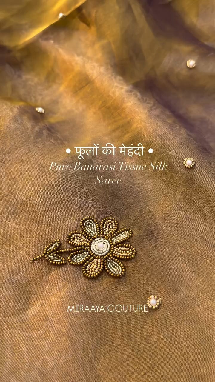 Royal Elegance Pure Banarasi Saree 👑✨