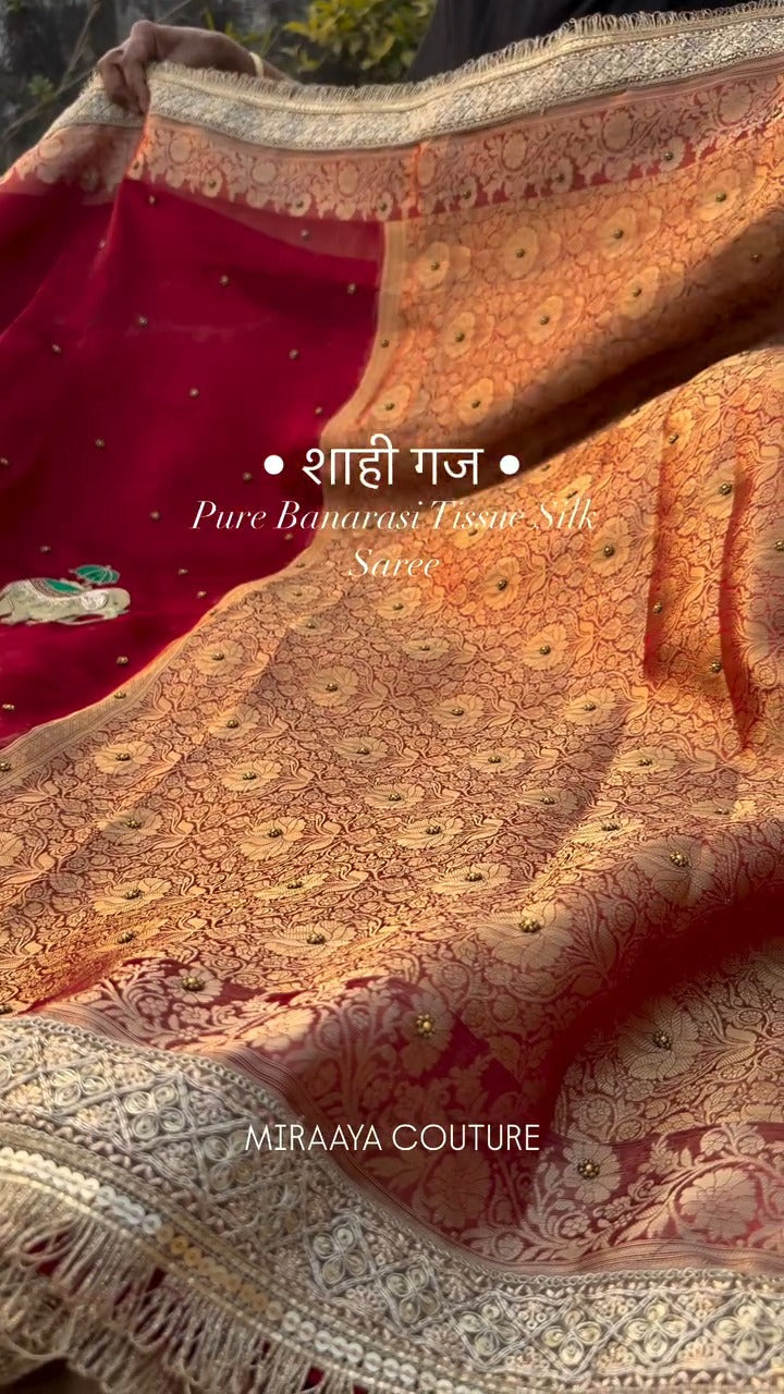 👑 Royal Craftsmanship Pure Banarasi Saree